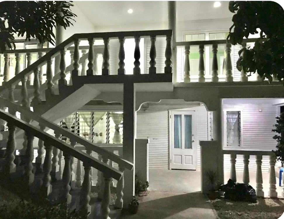 The Lighthouse Studio Appartments Нукуалофа Екстериор снимка